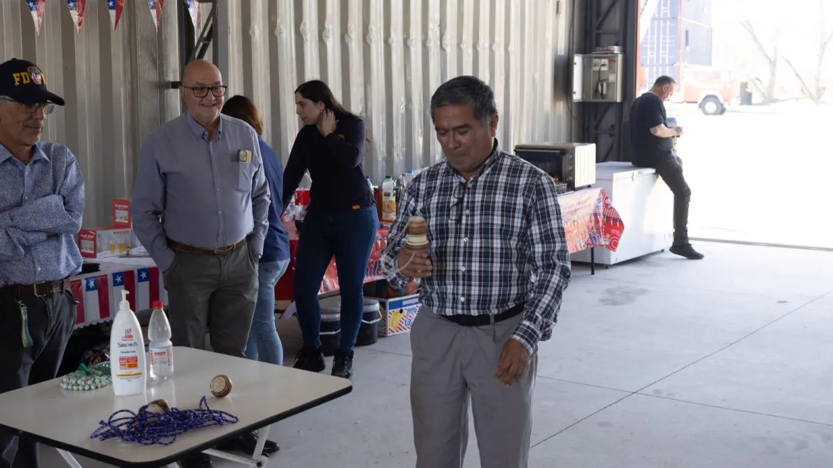 Foto 5 de EN SANA CAMARADERIA PERSONAL DEL CBM CELEBRÓ FIESTAS PATRIAS