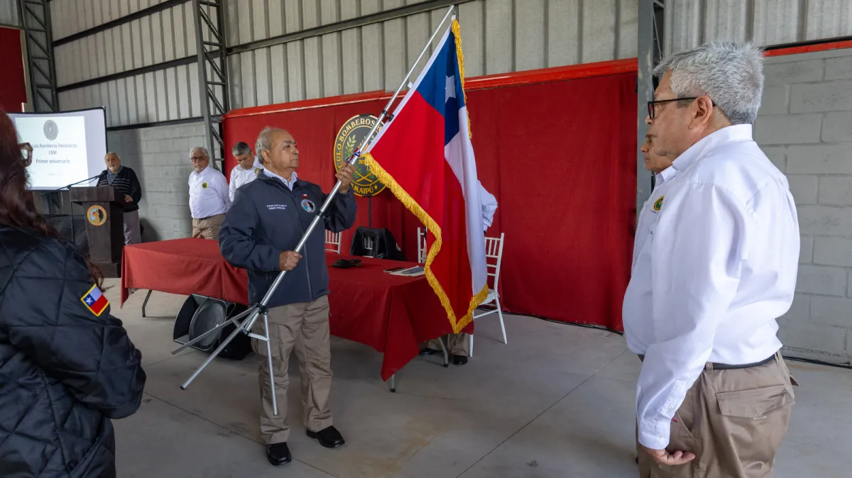 Foto 2 de CIRCULO﻿ DE BOMBEROS HONORARIOS DE MAIPÚ CONMEMORÓ SU PRIMER ANIVERSARIO