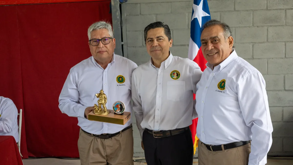Foto 7 de CIRCULO﻿ DE BOMBEROS HONORARIOS DE MAIPÚ CONMEMORÓ SU PRIMER ANIVERSARIO