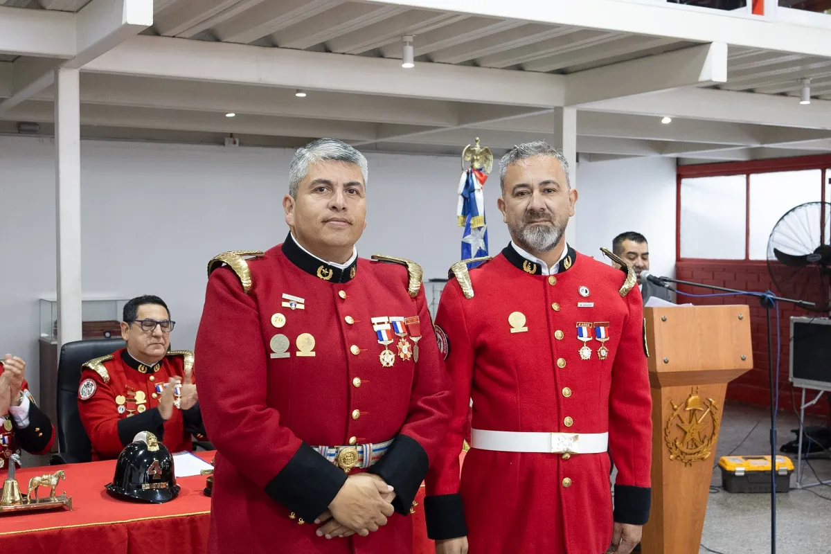 Foto 4 de Cuarta Compañía conmemora su 69° Aniversario en Sesión Solemne
