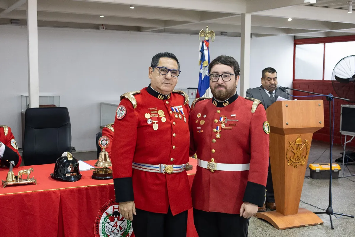 Foto 17 de Cuarta Compañía conmemora su 69° Aniversario en Sesión Solemne